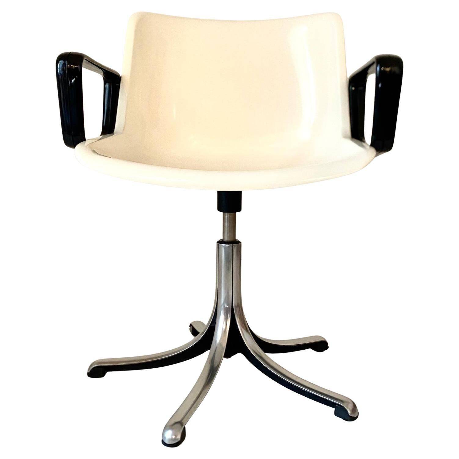 Set of three Modus Office Desk Chairs, Osvaldo Borsani for Tecno, Italy 1960