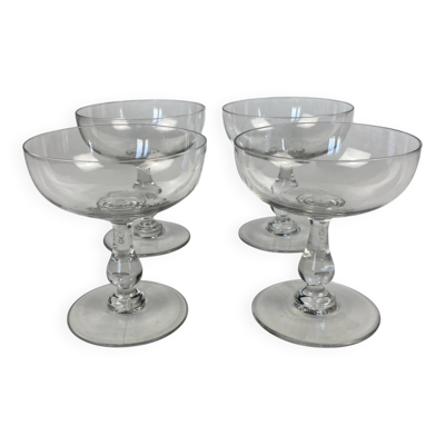 4 coupes à champagne Baccarat cristal uni forme gondole