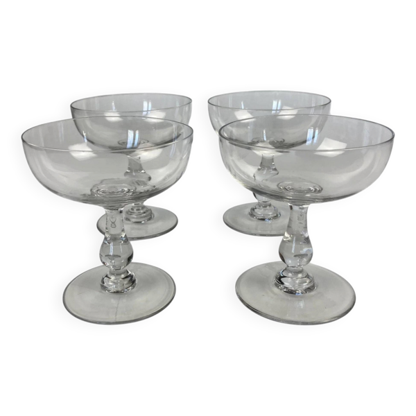 4 coupes à champagne Baccarat cristal uni forme gondole