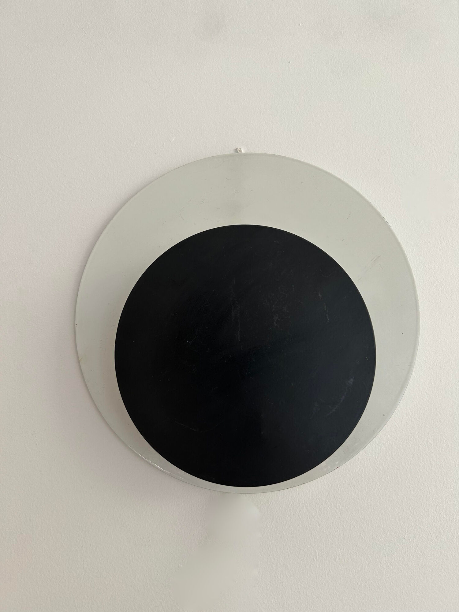 Pair of vintage "Cirkle" wall lights in black and white lacquered metal, Denmark 1970