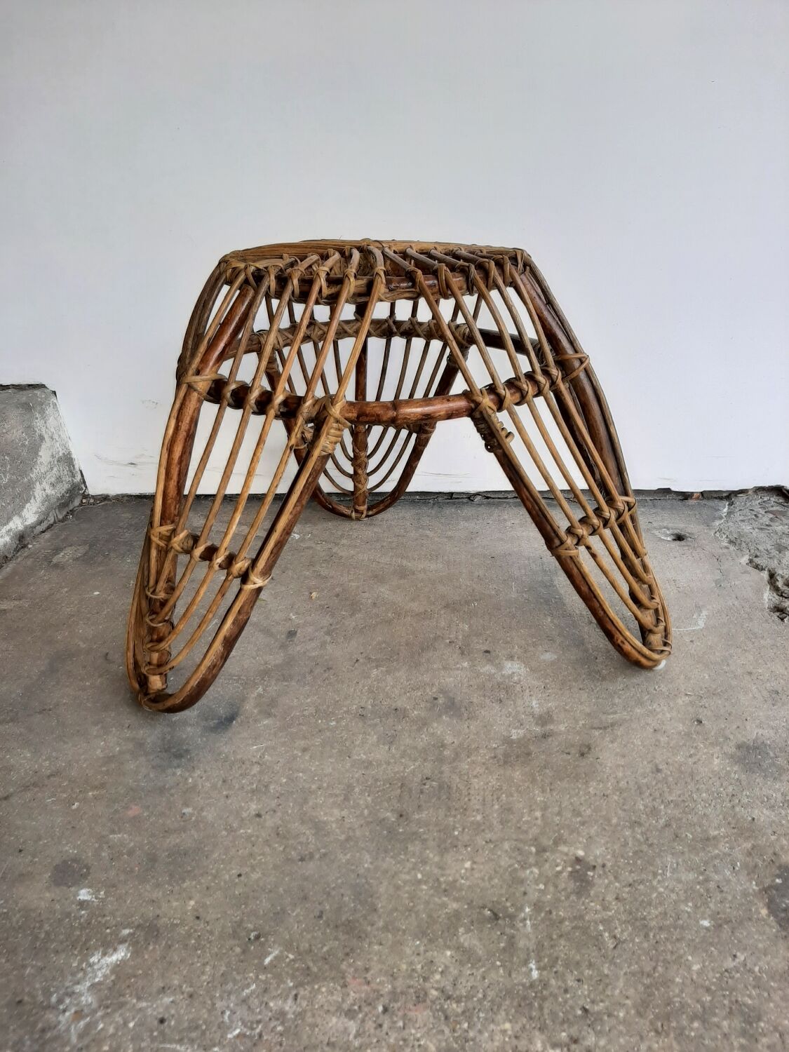Rattan table
