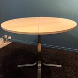 Table rises and falls year 1970 JLR