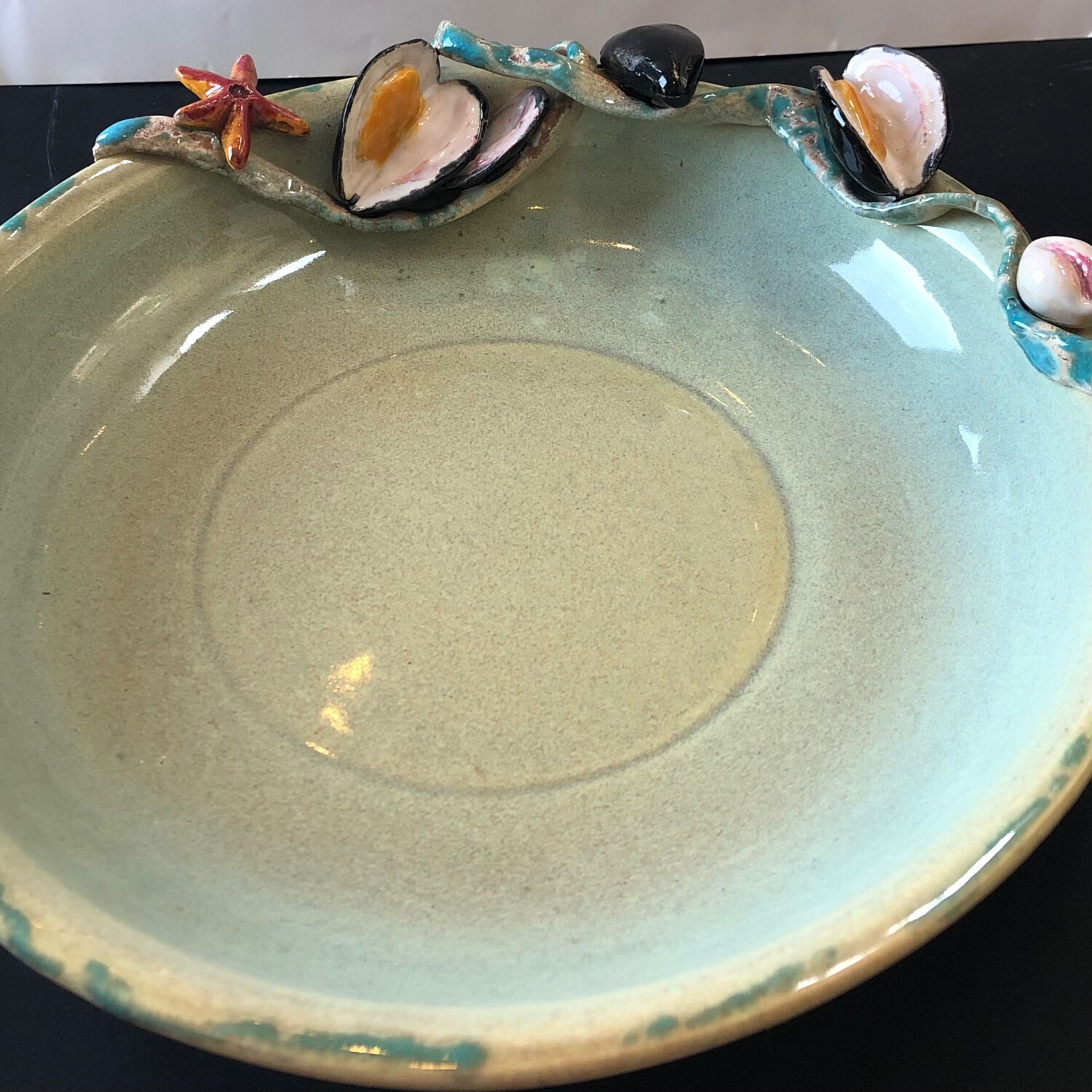 Paris ceramic dish with slip decoration, by Suzy Coste