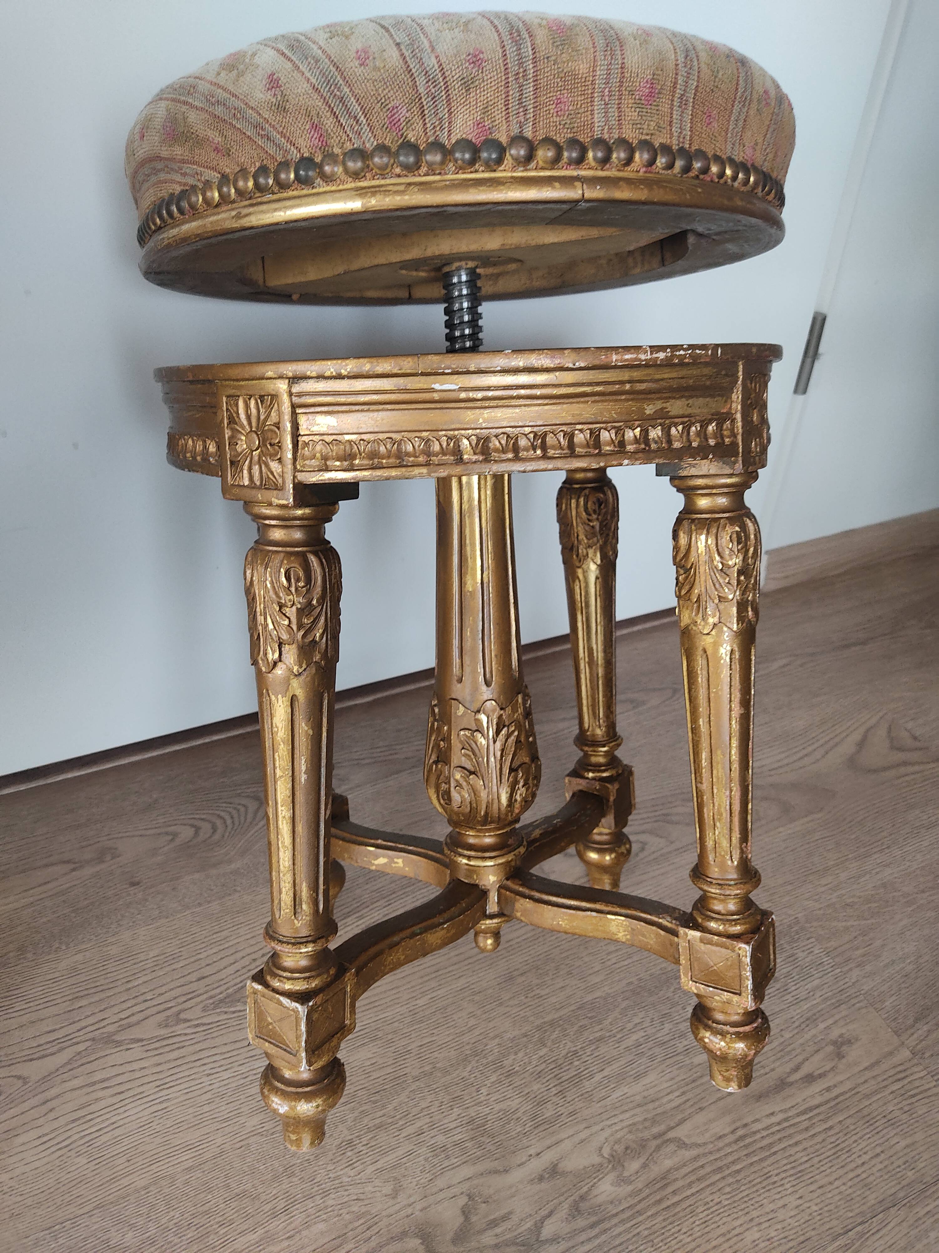 Tabouret de piano