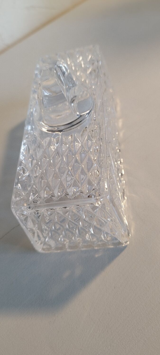 Butter dish