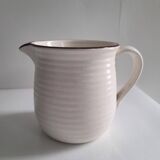 Pichet en porcelaine