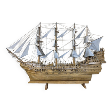Unique V.O.C model ship from tree trunk (fully handmade)