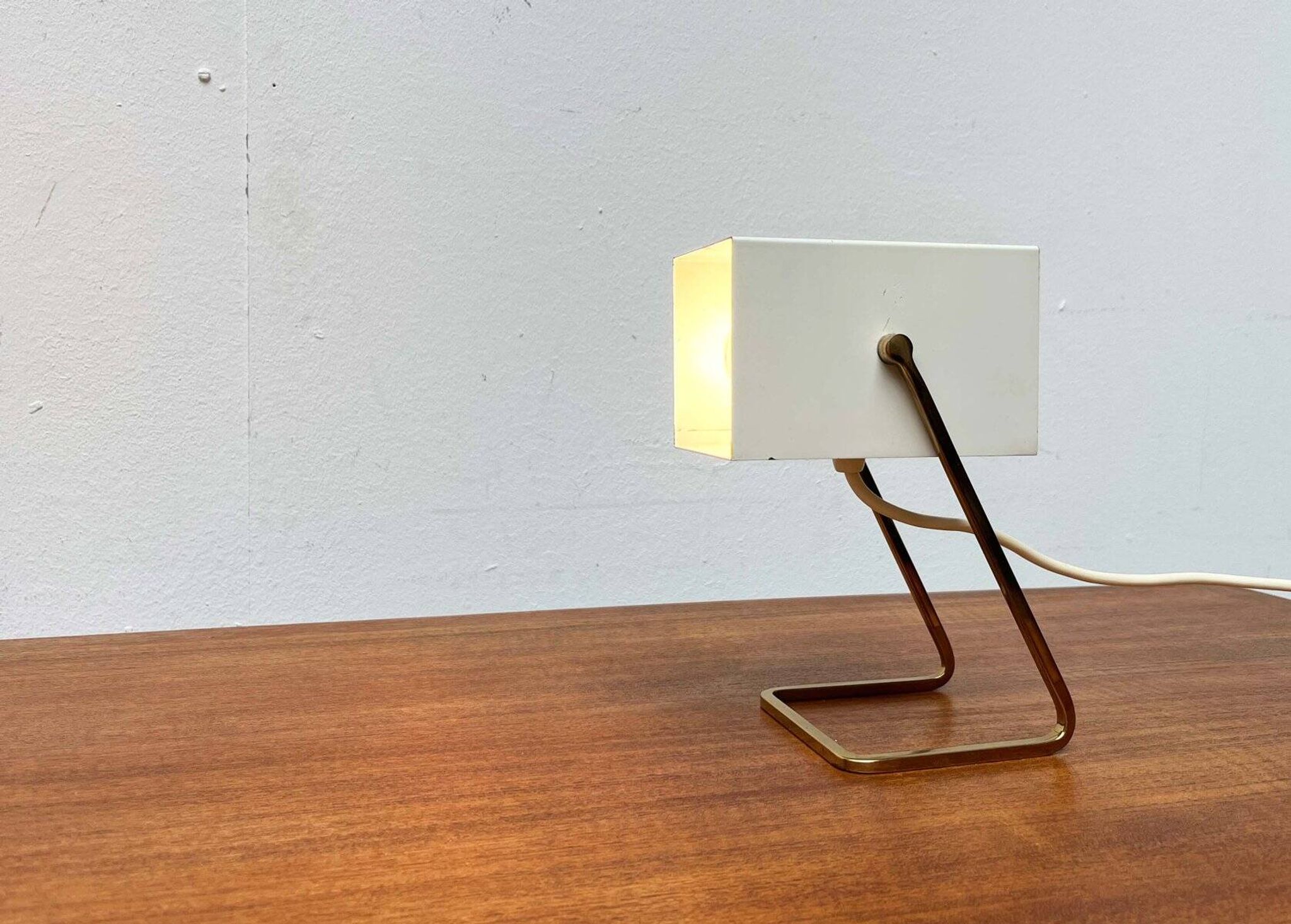 Modern mid-century German cube table lamp by Kaiser Leuchten, 1960s.