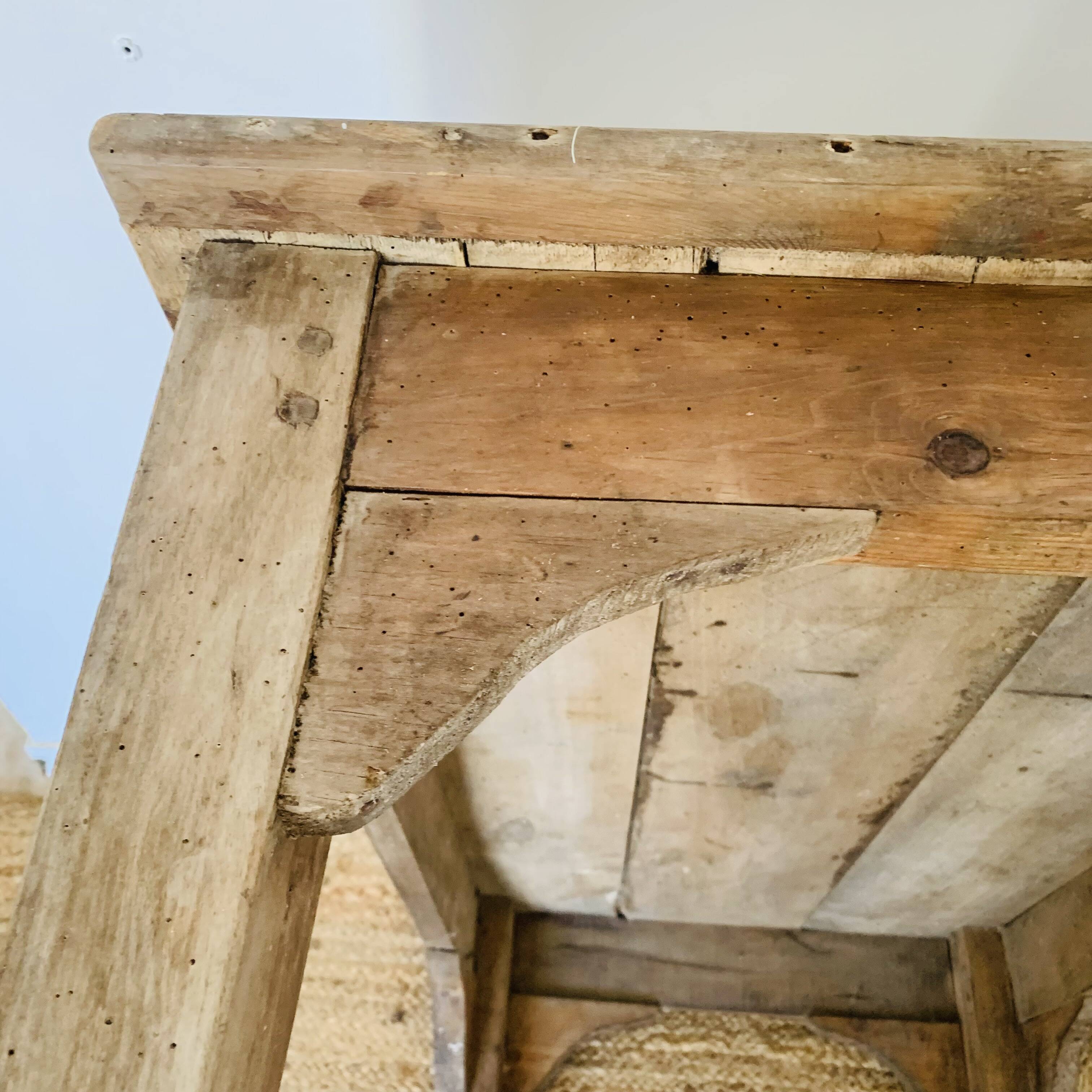 Table basse de ferme