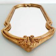 Miroir en bois doré à la feuille d'or