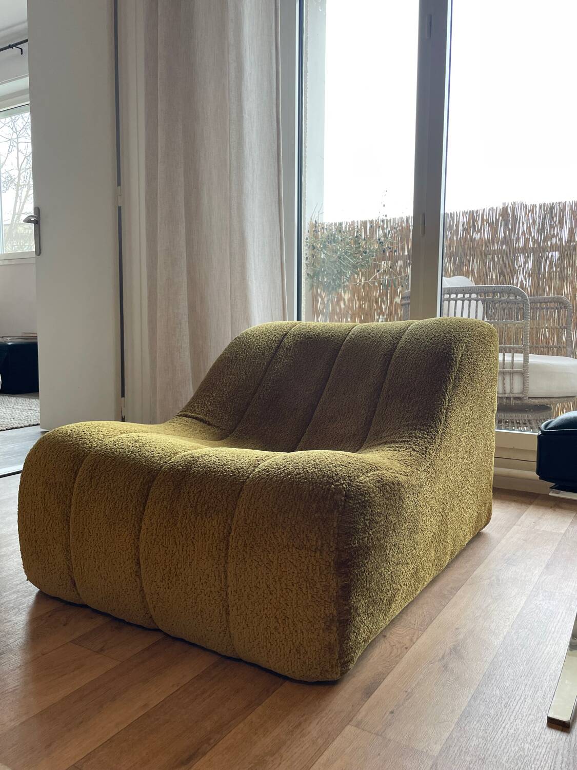 Chromatic armchair by Kwok Hoï Chan for Steiner - khaki fabric