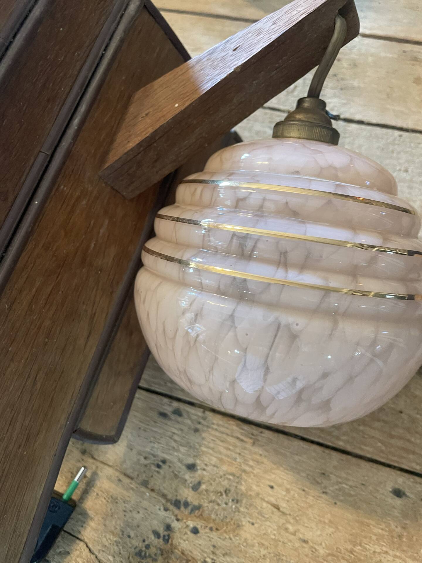 Paire vintage Art Deco wall sconces in pink glass.