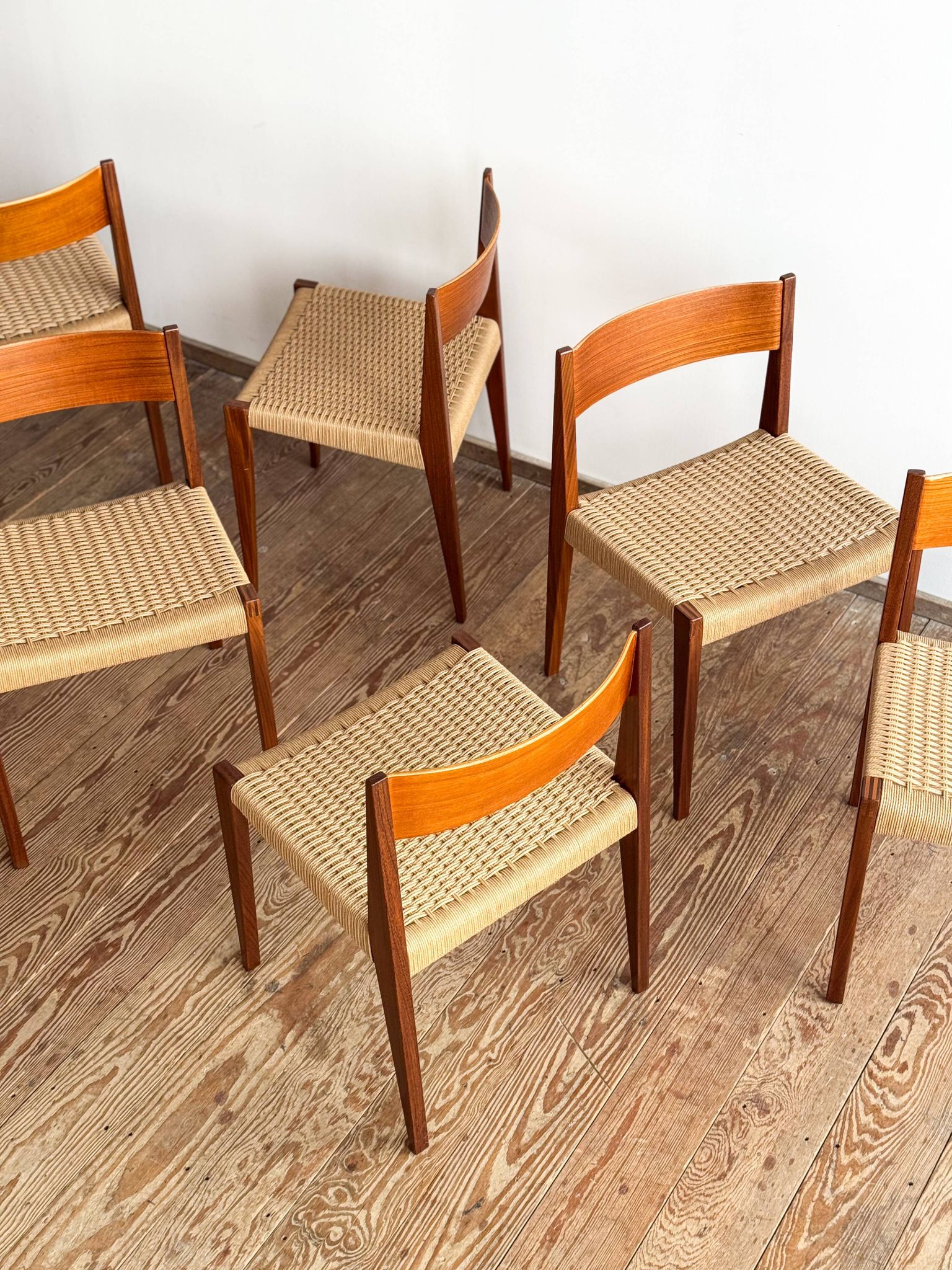 6 chairs by Poul Cadovius, walnut, with new seats, Mid Century.
