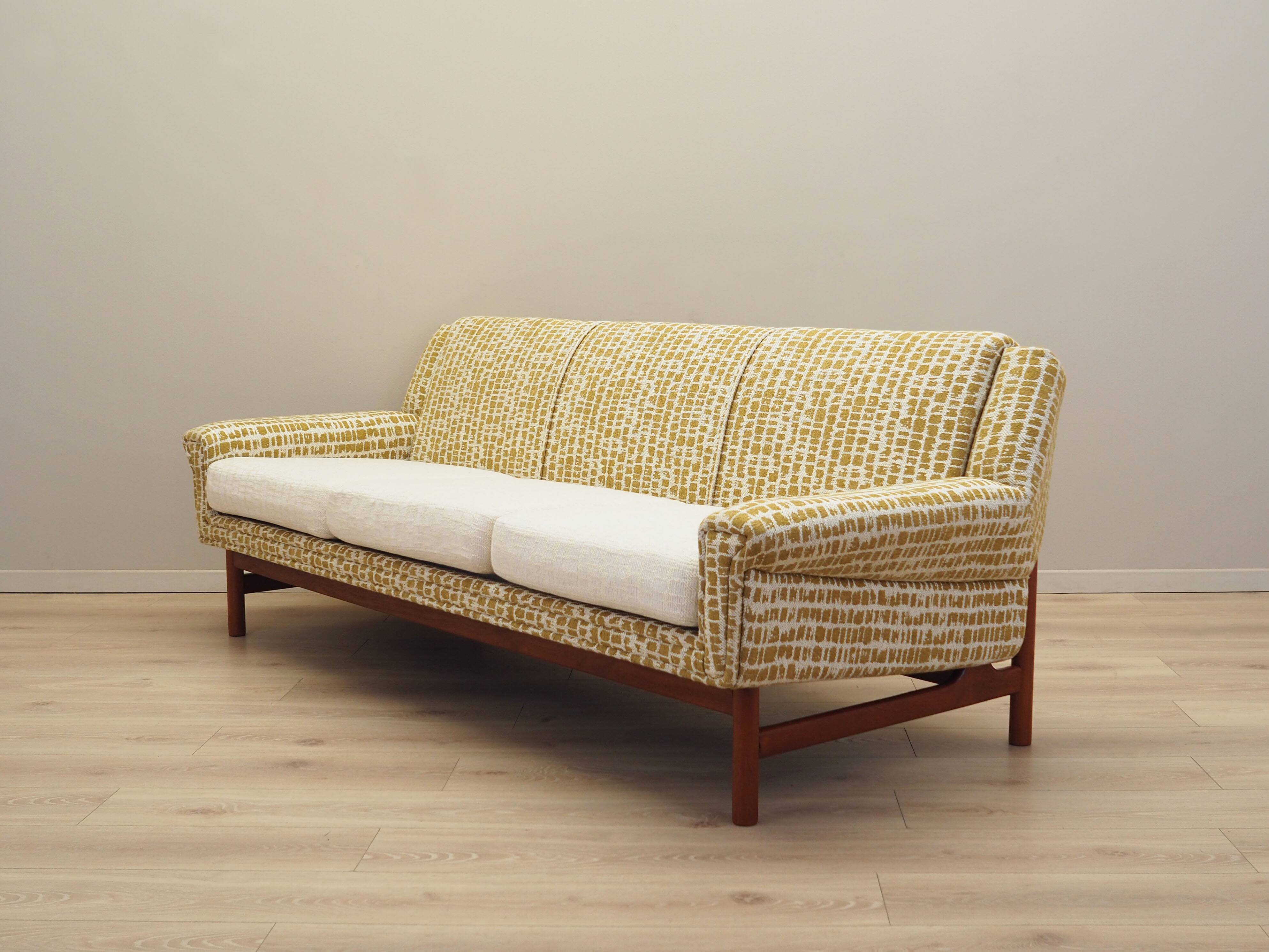 Three-seater sofa, Danish design, 1970s, production: Denmark