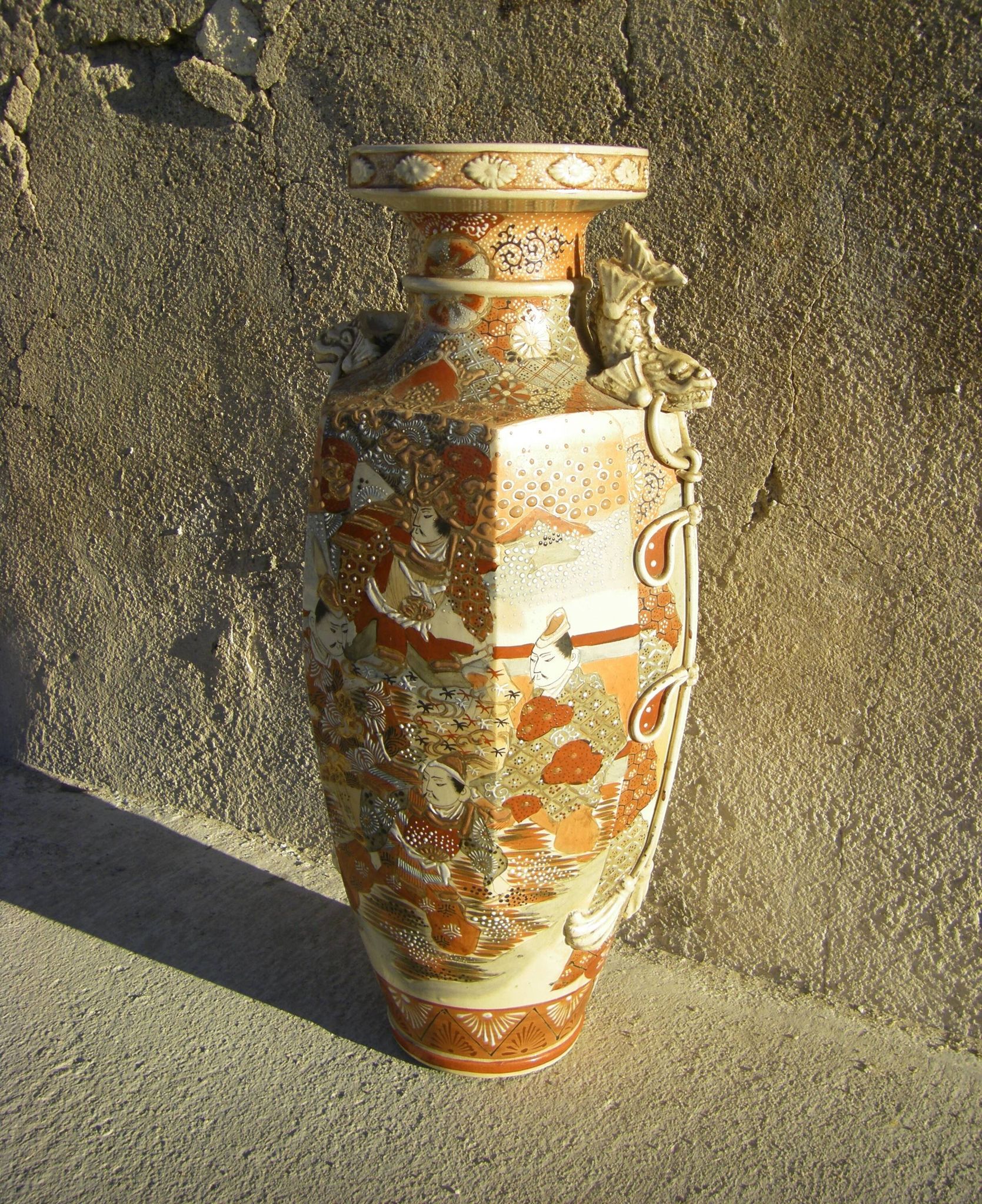 Vase en porcelaine imari