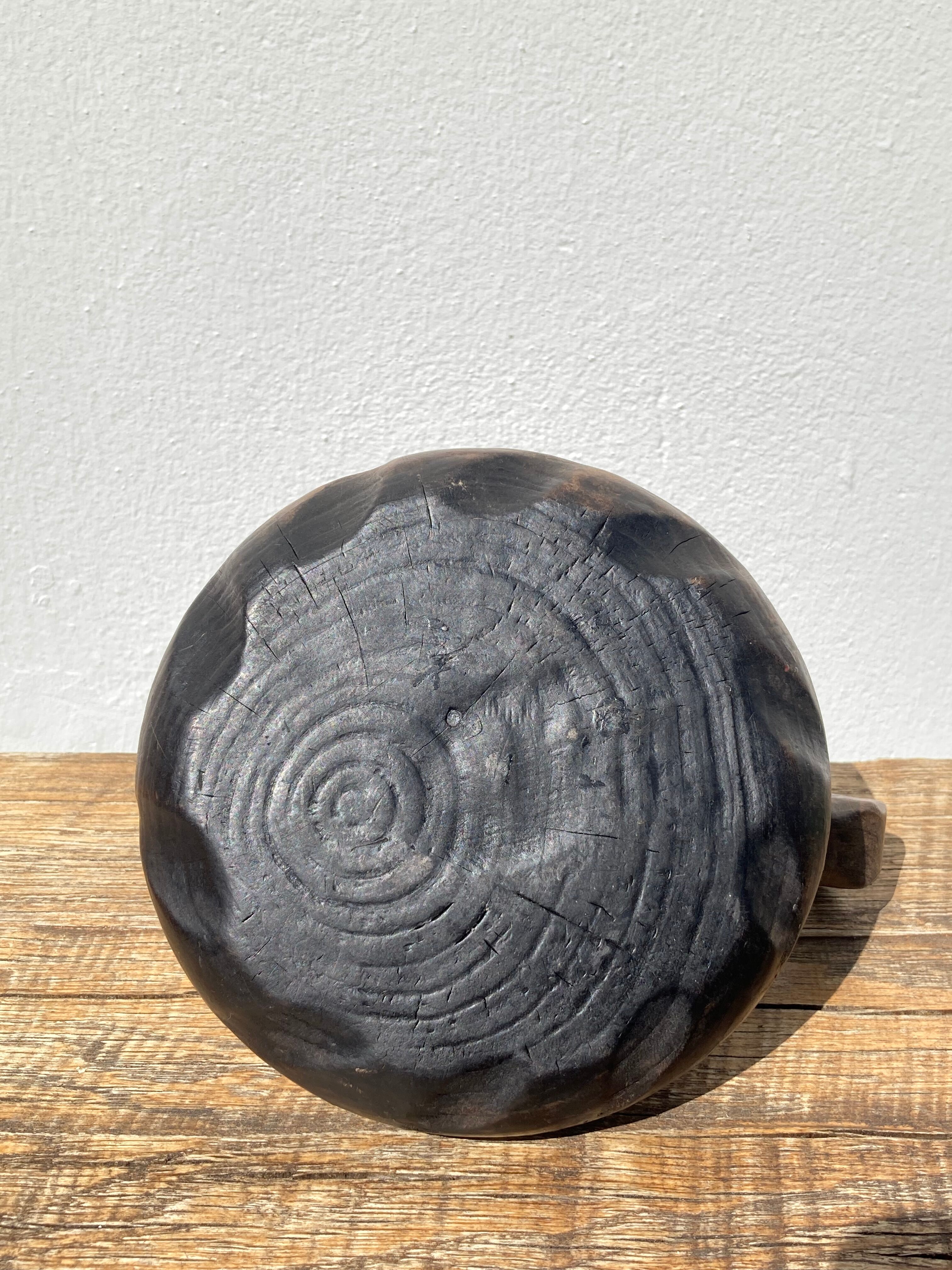 Brutalist solid wood candle holder 1960 Italy