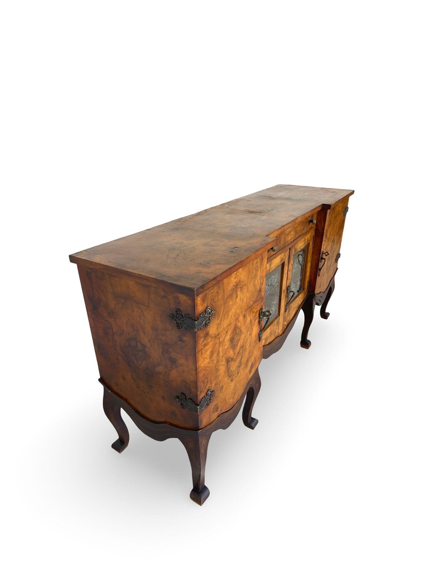 Buffet en noyer burr italien, années 1930.
