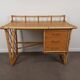 Bureau et sa chaise en rotin