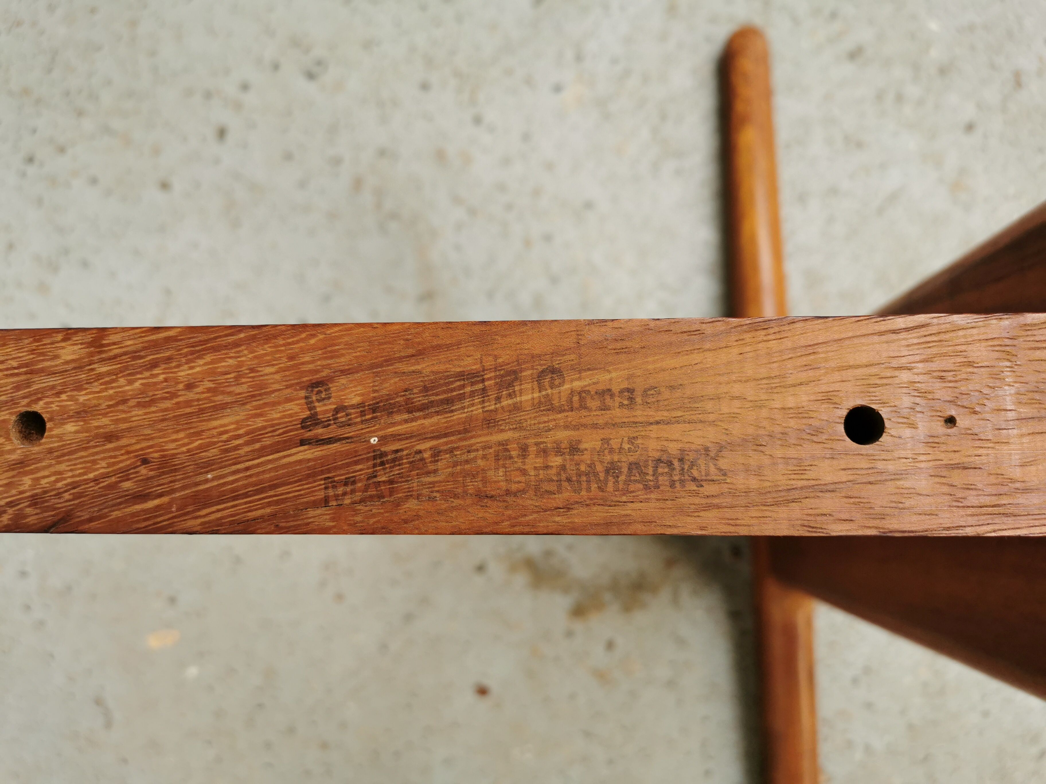Table de Laurits Larsen en teck