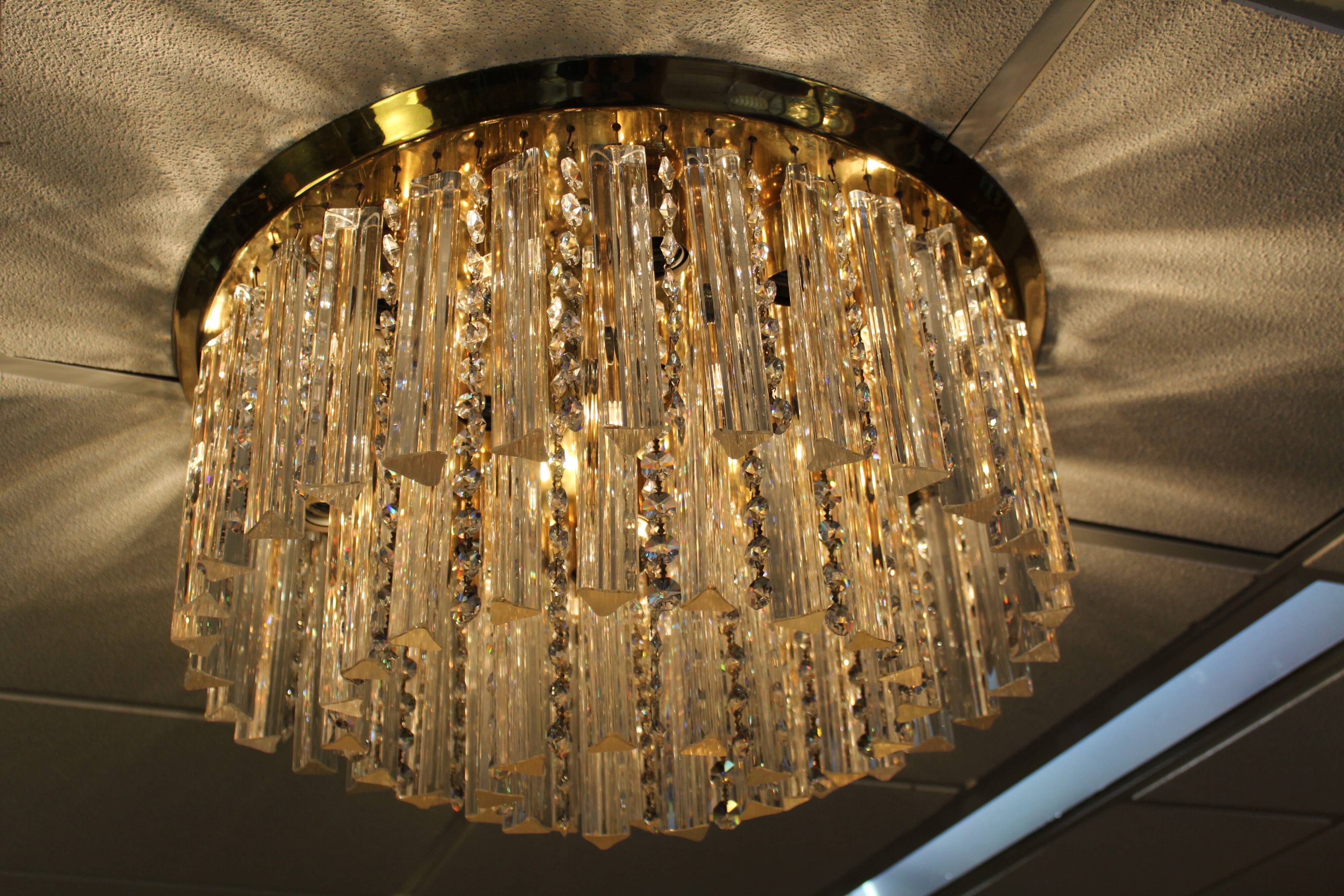 J.T. Kalmar Plaffoniere avec cristaux de verre de Murano, Autriche 1960