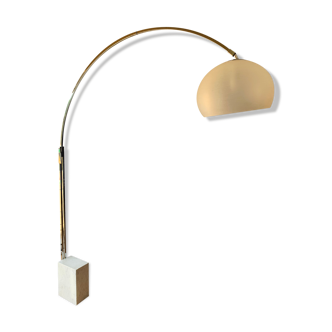Marble foot lamppost Arc