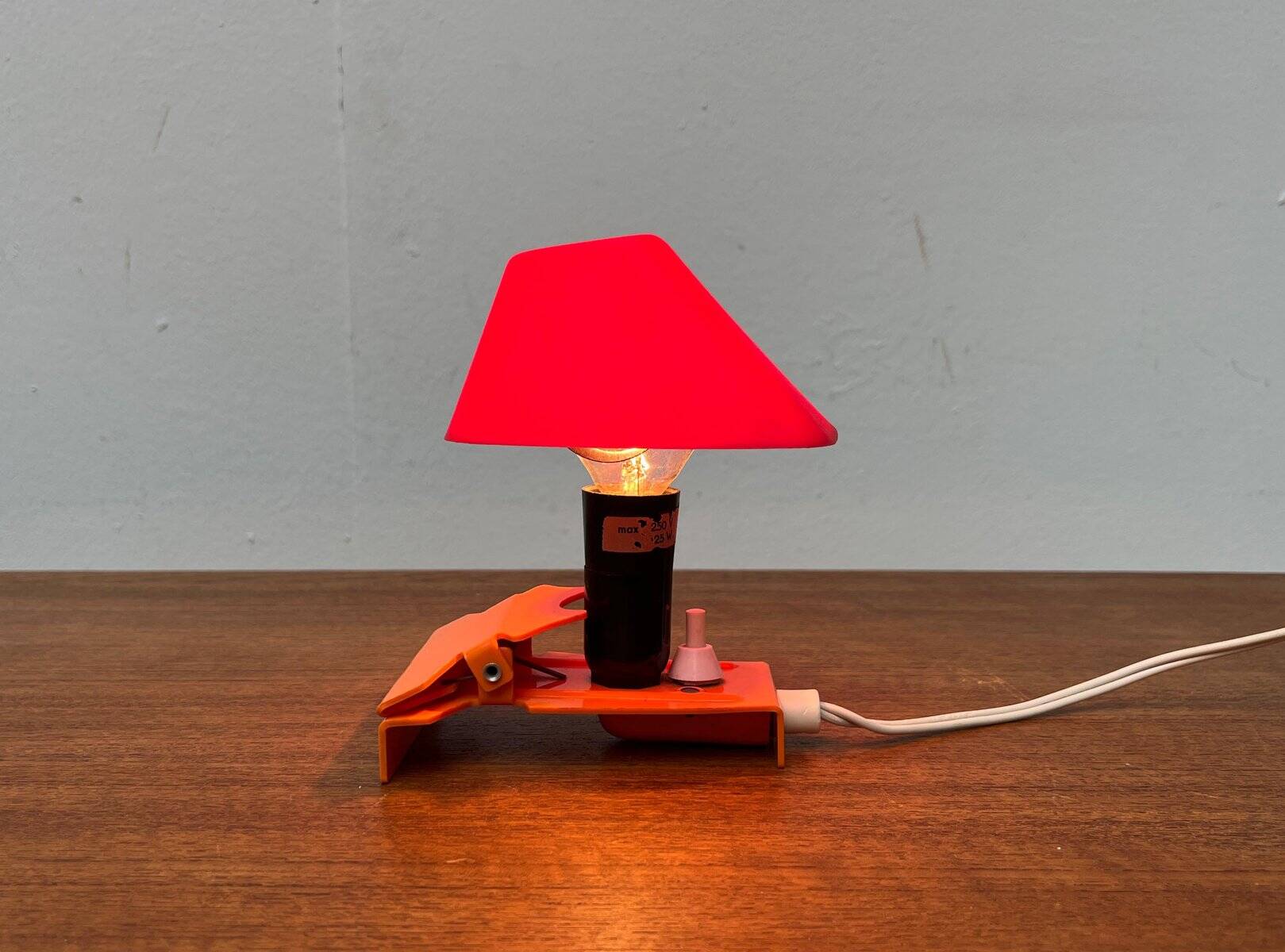 Mid-century East German space age clamp lamp by Krania, 1960s.