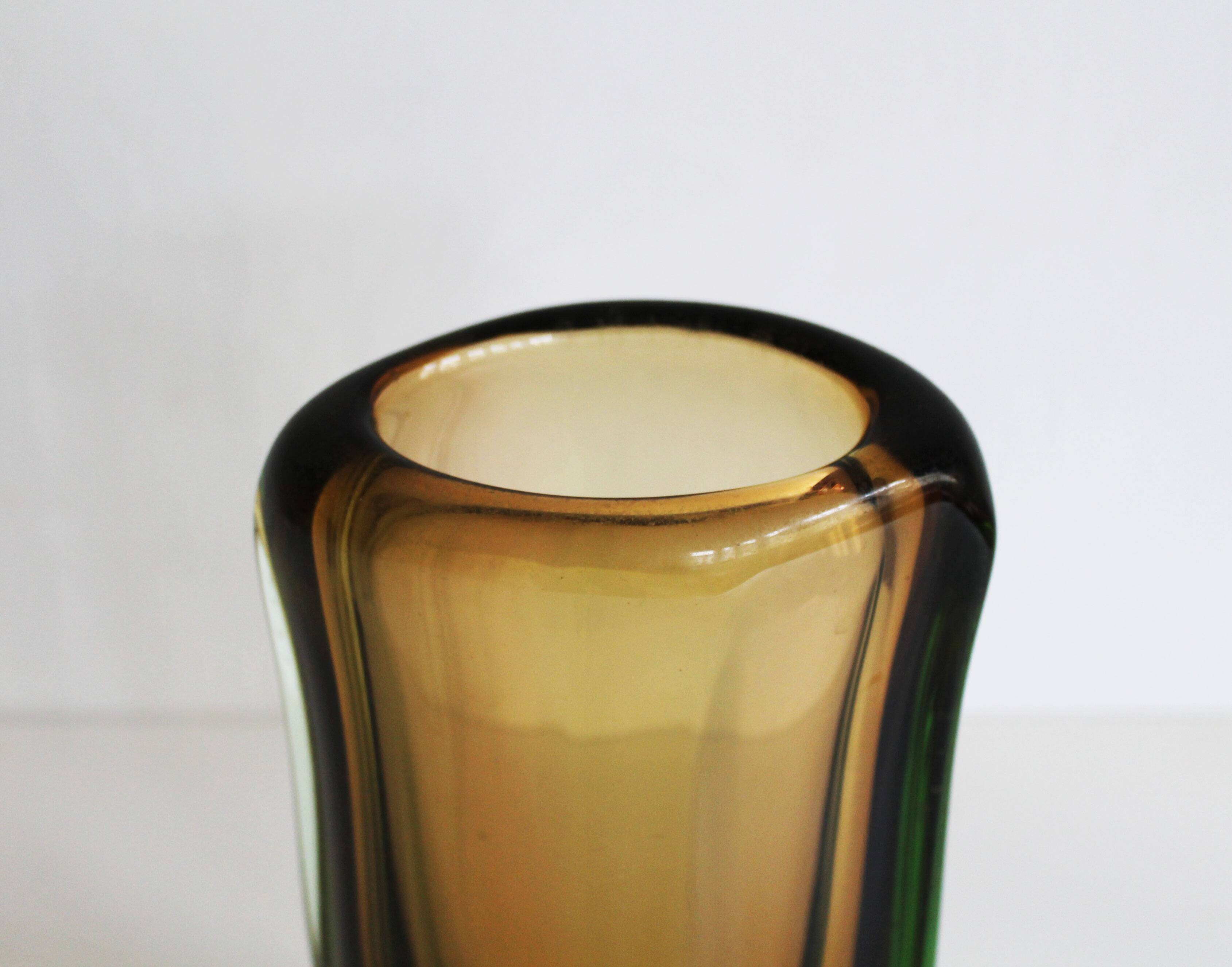 1950's “elegance” sommerso vase, pattern no. 54181 by jaroslav beranek
