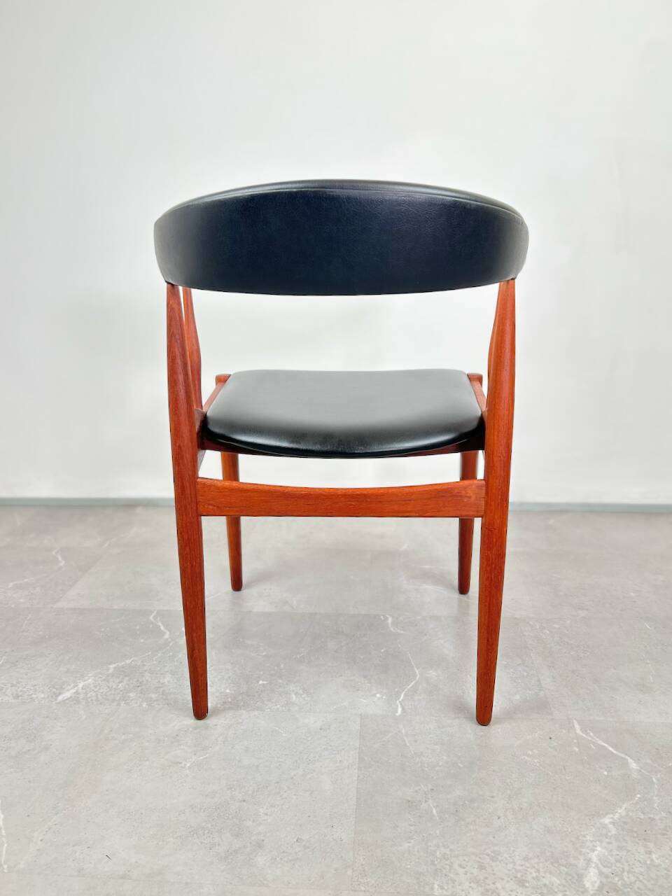 BA113 - Armchair in Teak and Leather by Johannes Andersen