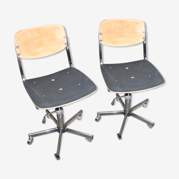 Set of two office chairs on wheels