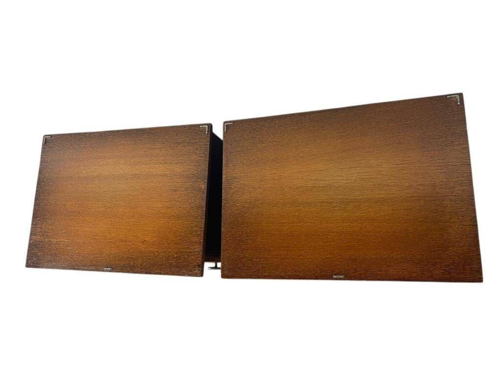Set of 2 vintage bedside tables / mini cabinets