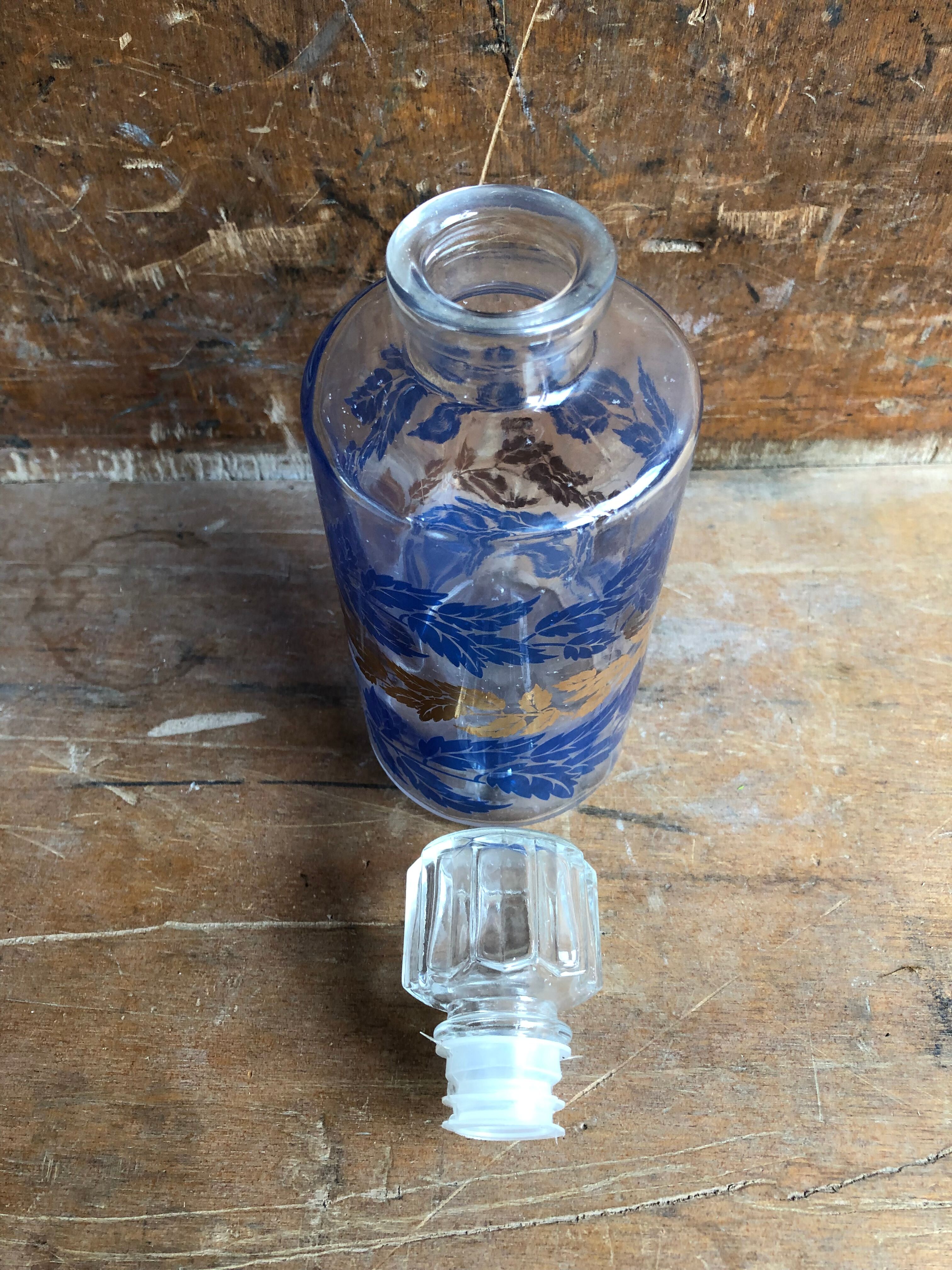 Old bottle bottle glass mold decoration blue sheet & gold + vintage cap