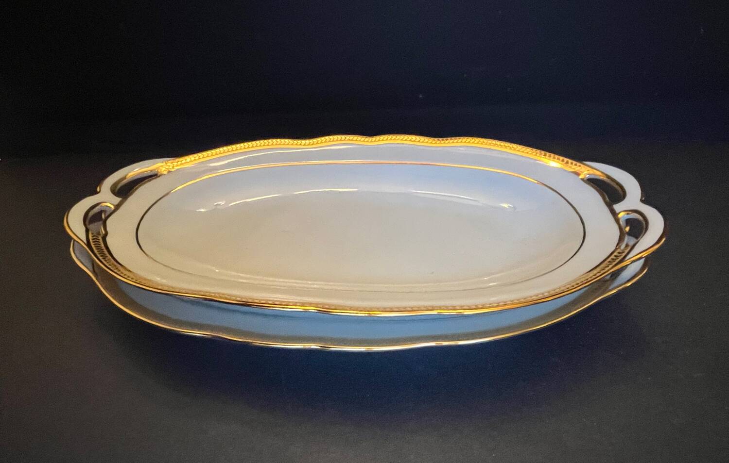 Pair of oval porcelain dishes