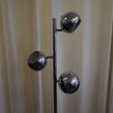 Lampadaire chromé trois boules