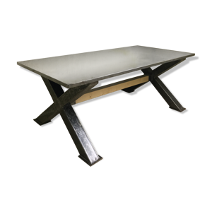 Table industrielle 10