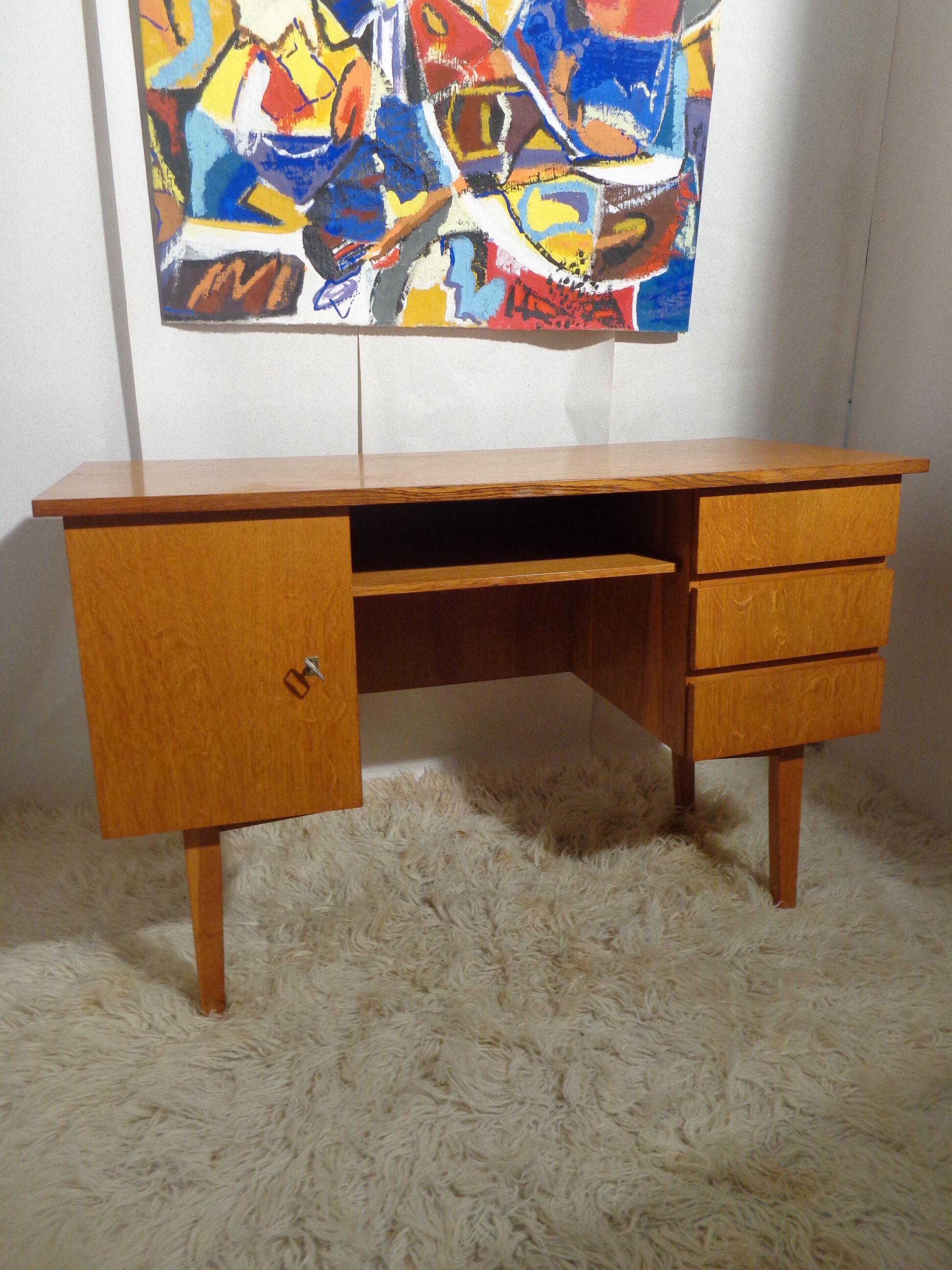 Vintage desk from the 60s in light wood