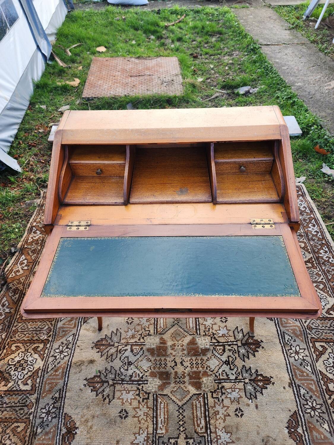 Office slope scriban speed bump