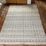 Ethnic carpets in wool 256 x 174cm