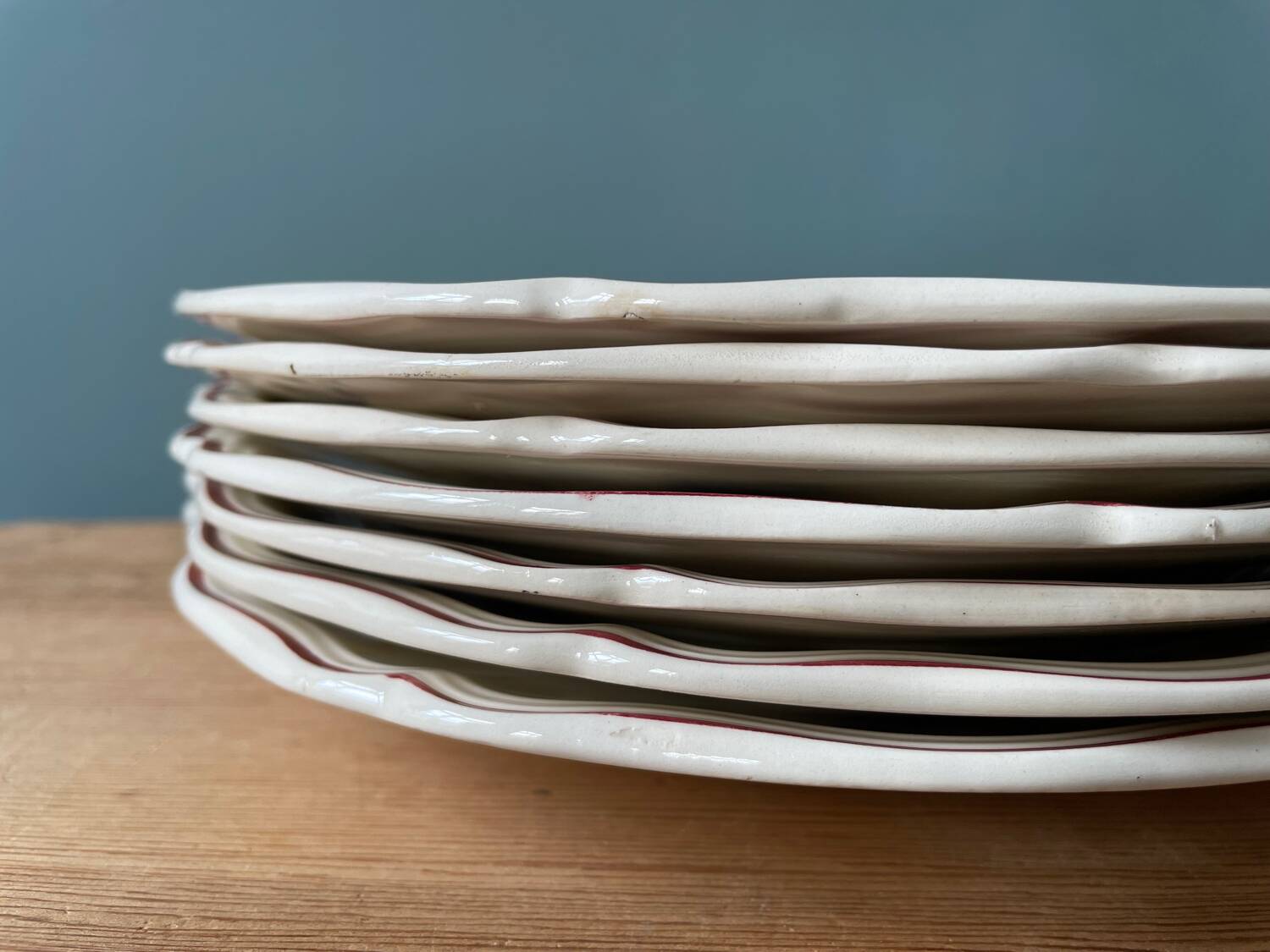 Series of 7 Sarreguemines earthenware dessert plates, Agreste model