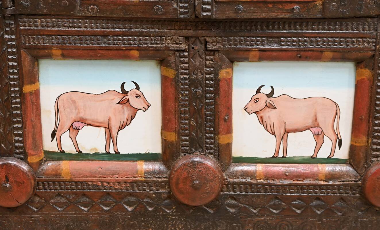 Manjoosh Commercial Furniture in Exotic Wood, India – Early 20th Century