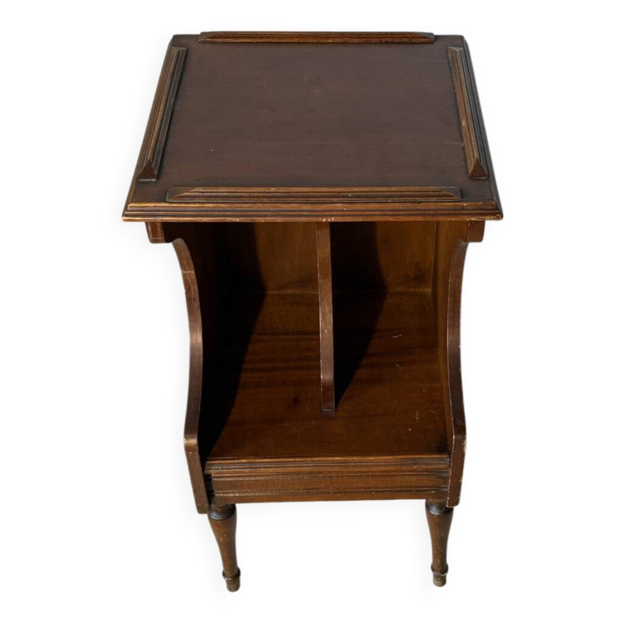 Vintage wooden magazine rack – curved lines and tapered legs