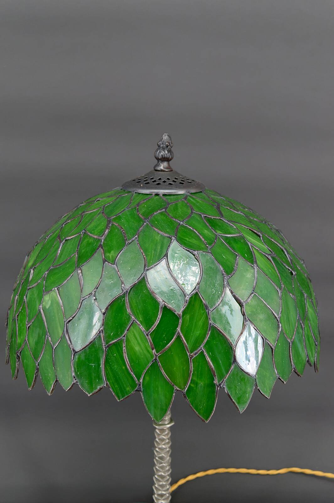 Palm lamp in silvered bronze and green stained glass foliage lampshade, Art Nouveau, 1900