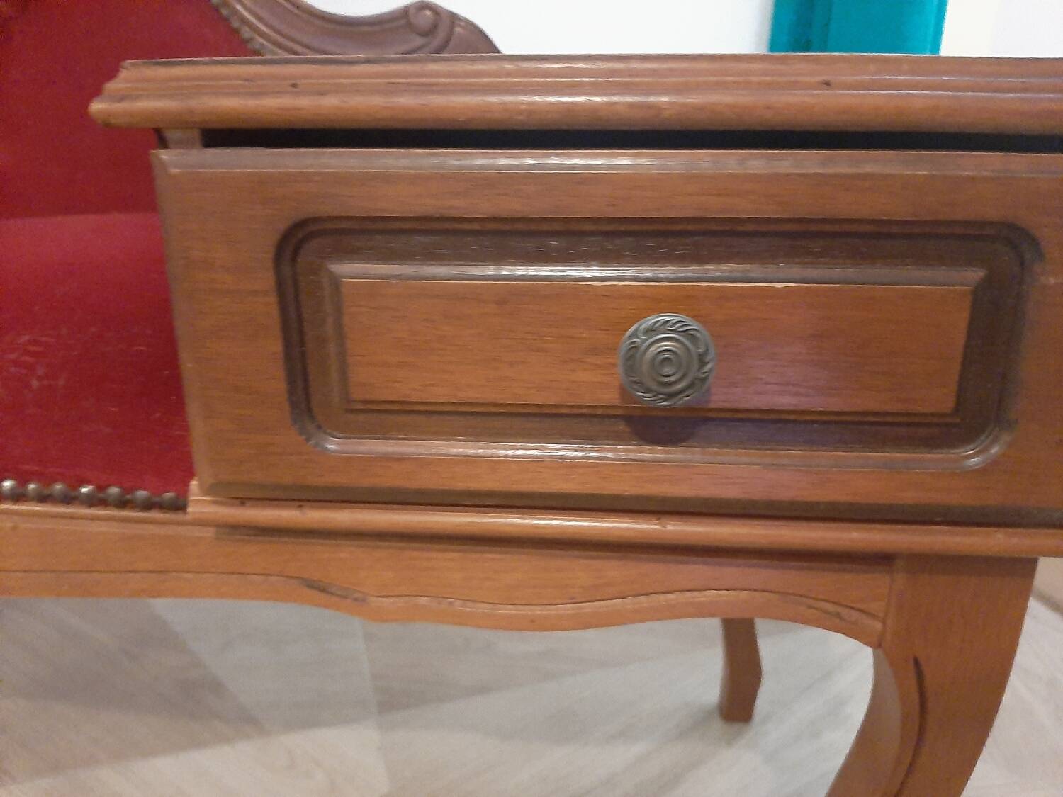 Jolie fauteuil causeuse- meuble entrée-Louis XV