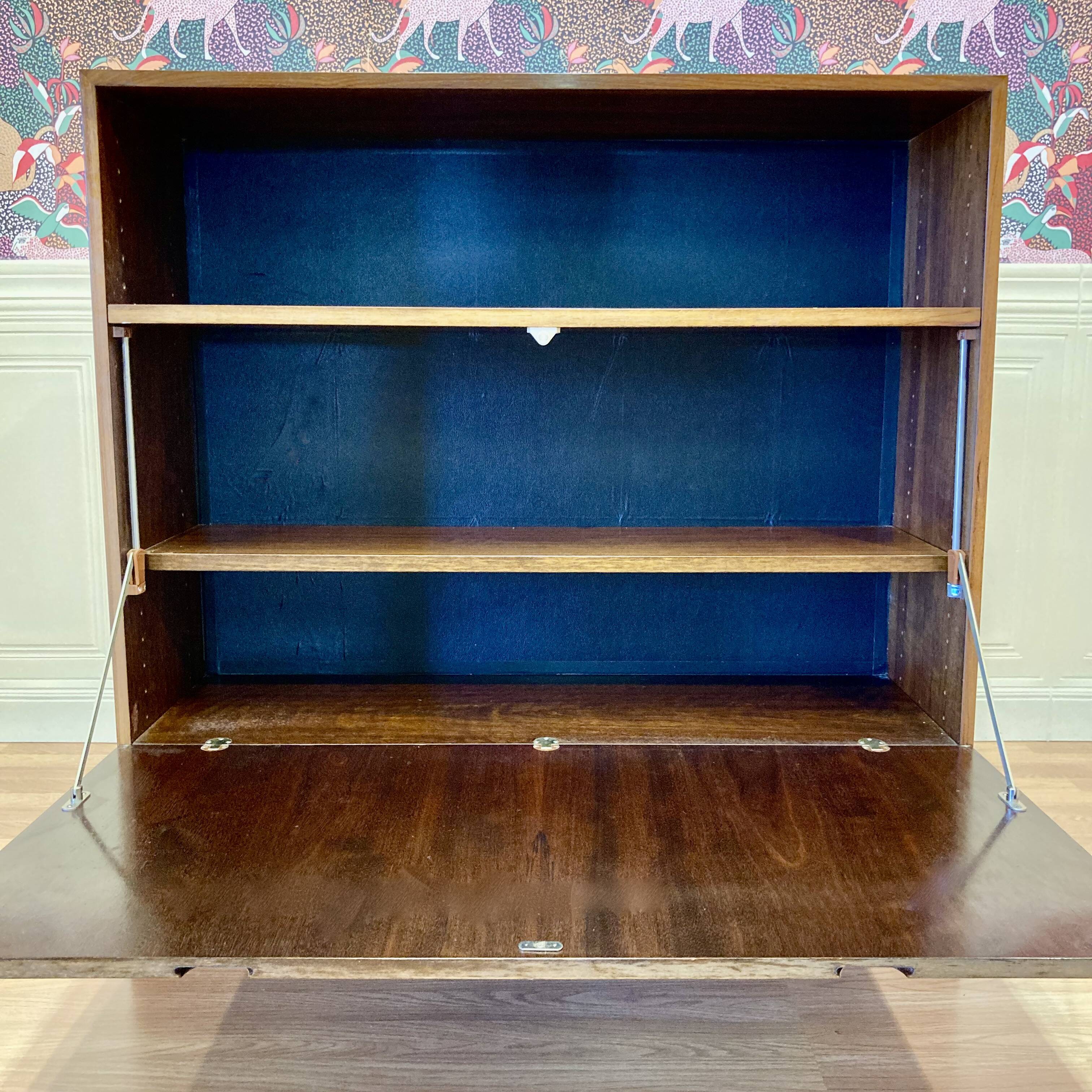 Bureau palissandre mural suspendu design scandinave 1950.