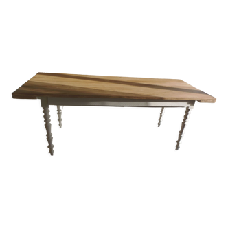 Farm table, leg and belt patinated pearl gray, wooden top.
