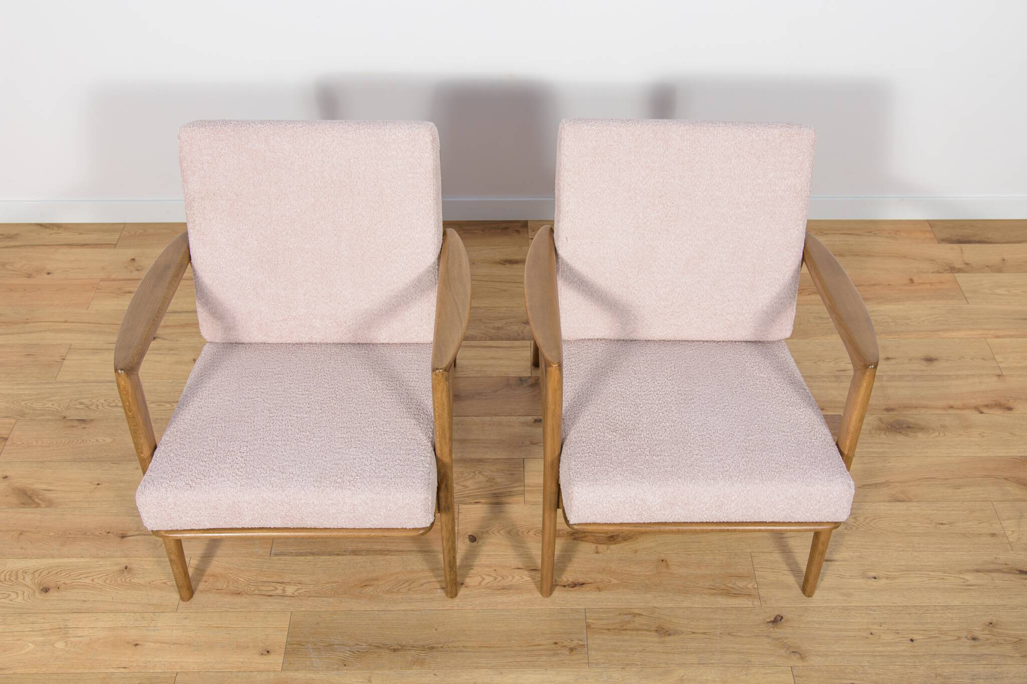 Mid-Century Model 300-139 Armchairs from Swarzędzka Factory, 1960s, Set of 2
