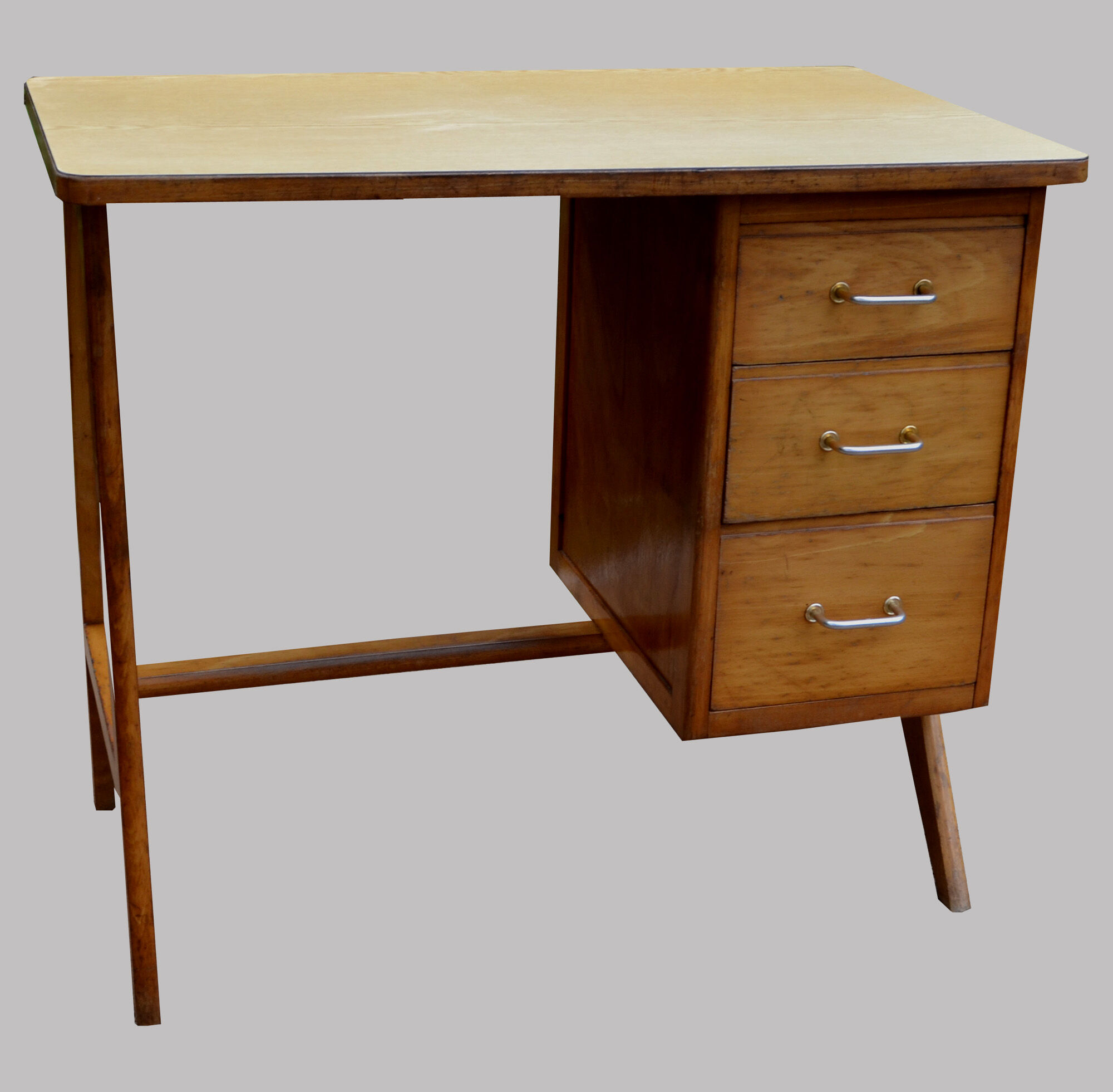 Child desk