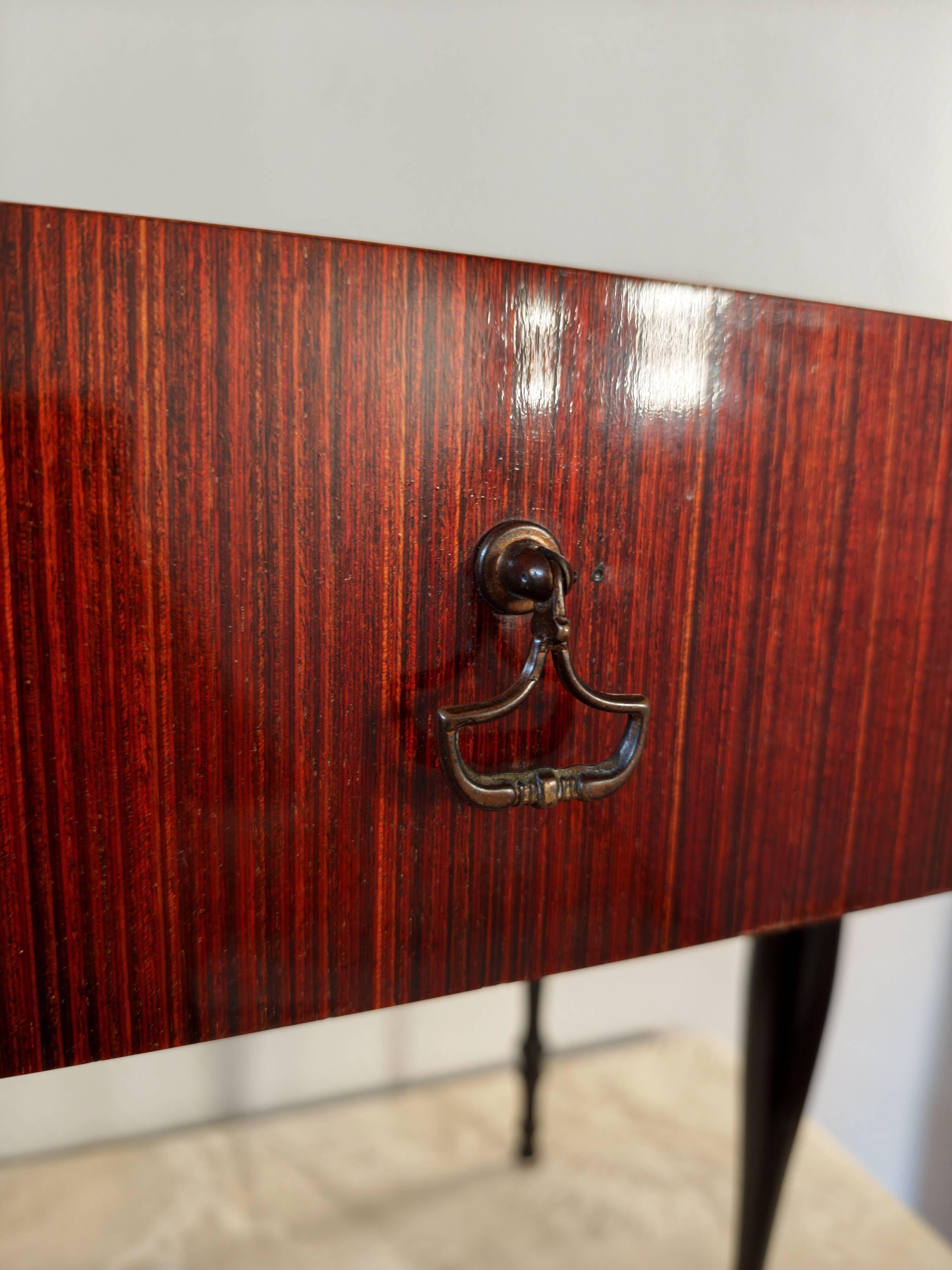 Paire de tables de chevet, Italie 1950-60