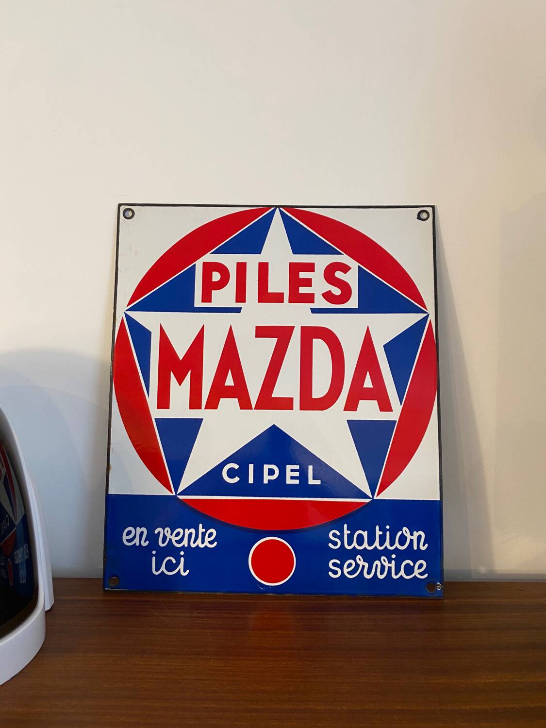 Plaque émaillée piles Mazda