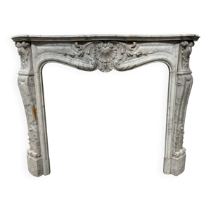Cheminée de style Louis - marbre carrare