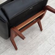 Années 1960, design danois par Illum Wikkelsø, fauteuil, modèle 110, cuir, teck.